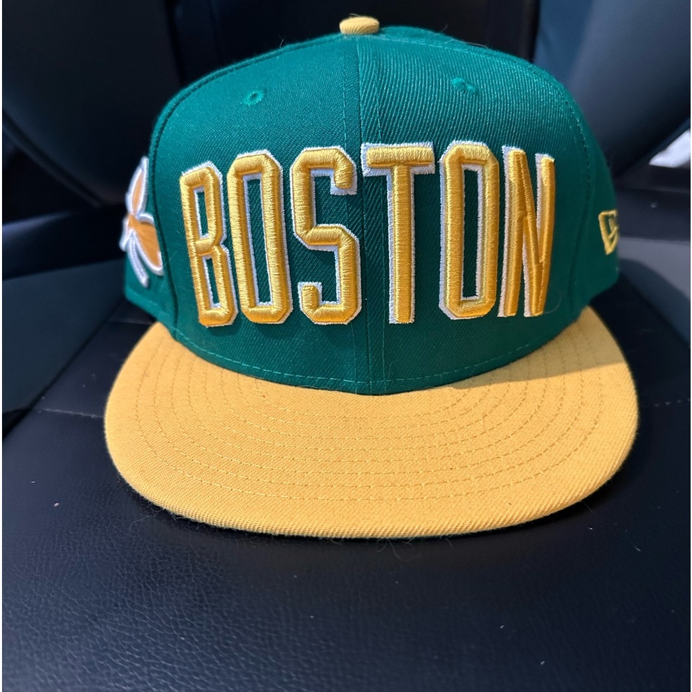 NWOT Boston Celtics Flat Brim Hat